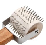 Uncapping Roller