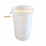 Plastic honey extractor
